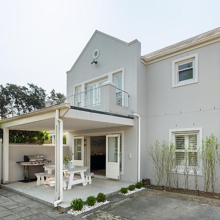 The Tram Home Stay Franschhoek Dış mekan fotoğraf