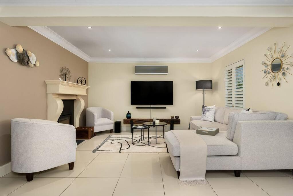 The Tram Home Stay Franschhoek Dış mekan fotoğraf