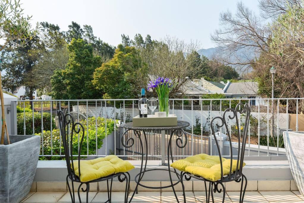 The Tram Home Stay Franschhoek Dış mekan fotoğraf