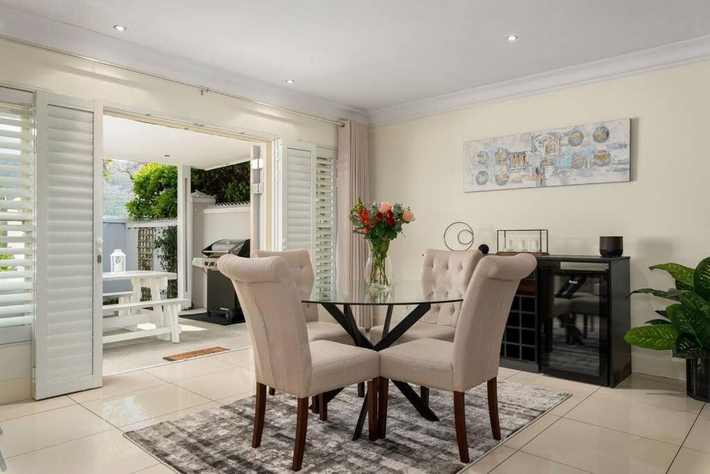 The Tram Home Stay Franschhoek Dış mekan fotoğraf